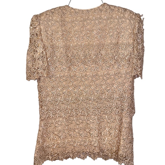 Karen Laurence by Matthew Size 8 Applique Lace Tiered Top Jacket Beaded Buttons - Picture 2 of 13